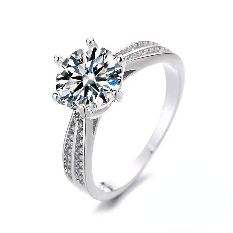 925 Sterling Silvery Ring with Moissanite