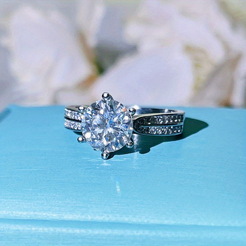925 Sterling Silvery Ring with Moissanite