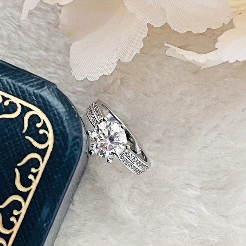 925 Sterling Silvery Ring with Moissanite